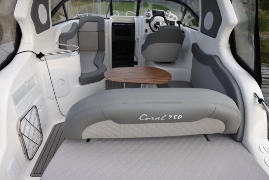 Coral Yacht 750 Hard Top nuevo en venta