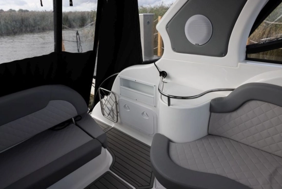 Coral Yacht 750 Hard Top nuevo en venta
