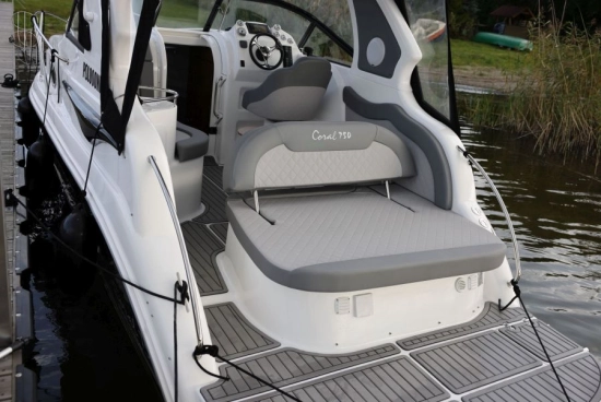 Coral Yacht 750 Hard Top nuevo en venta