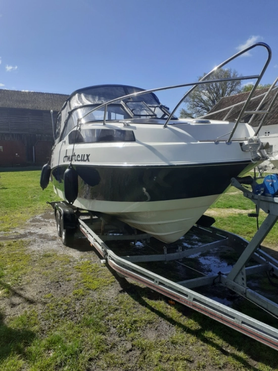 Massiv Cabina 395 novos à venda