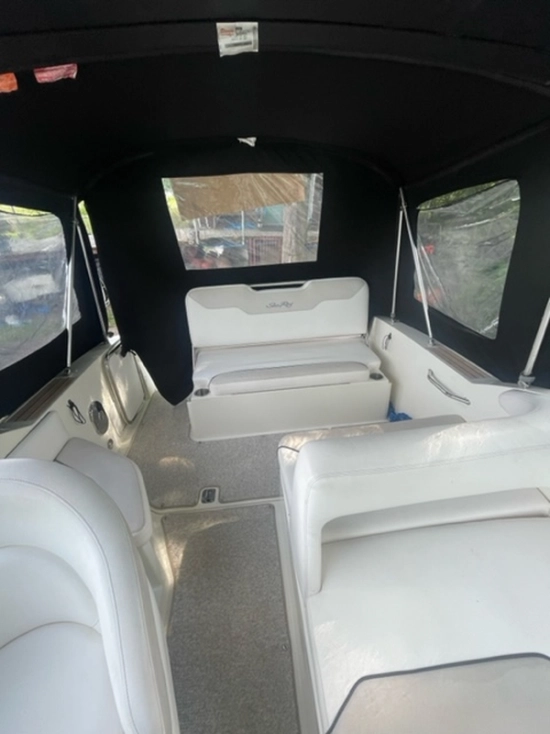 Sea Ray Sundancer 255 usata in vendita