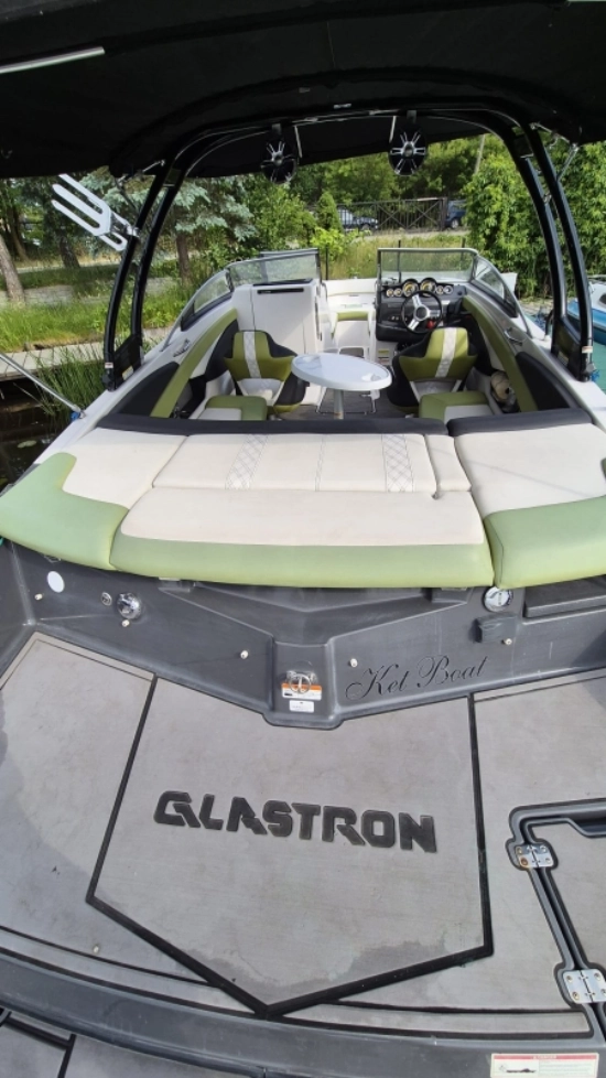 Glastron 245 GTS novos à venda