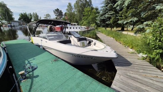 Glastron 245 GTS novos à venda