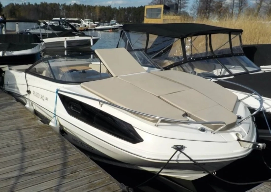 Bayliner VR6 Cuddy usado à venda