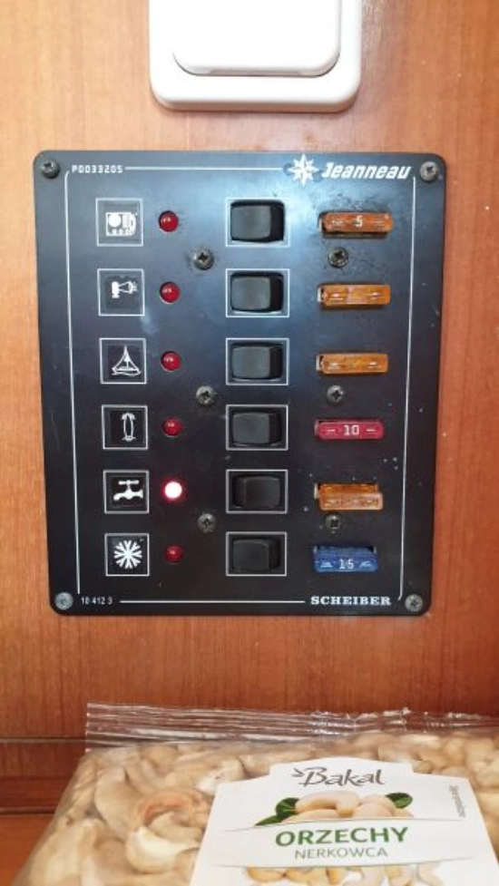 Jeanneau 2500 Sun de segunda mano en venta