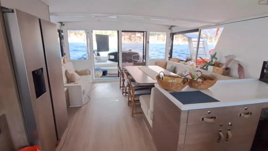 Chantier Catana Bali 5.4 usata in vendita