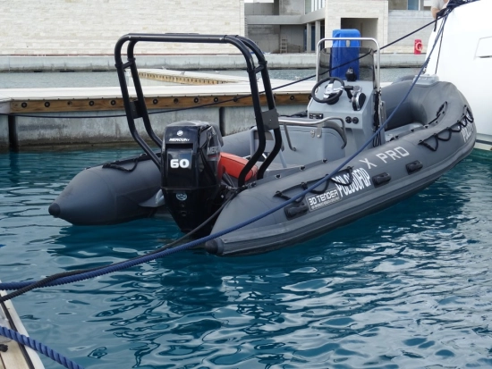 Chantier Catana Bali 5.4 usata in vendita