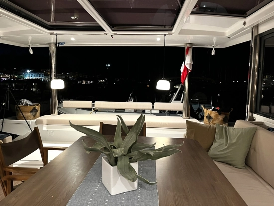 Chantier Catana Bali 5.4 usado à venda