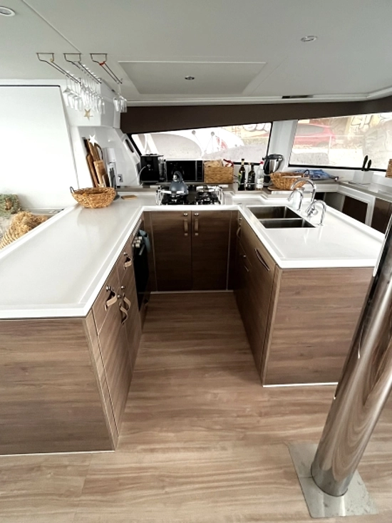 Chantier Catana Bali 5.4 usado à venda