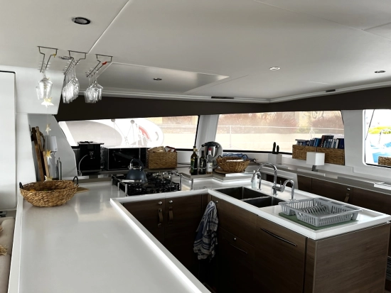 Chantier Catana Bali 5.4 usado à venda
