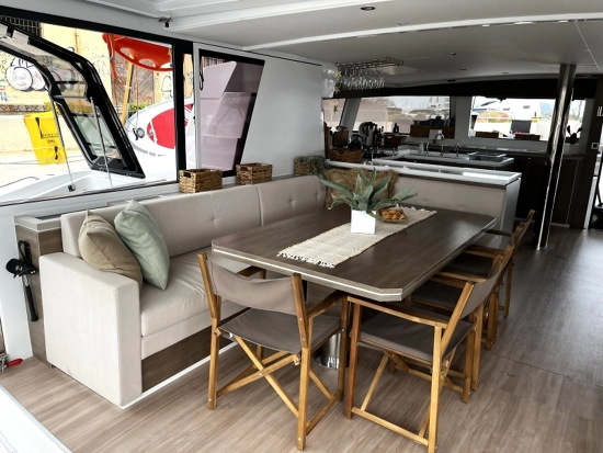 Chantier Catana Bali 5.4 usado à venda