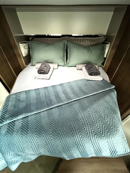 Chantier Catana Bali 5.4 usado à venda