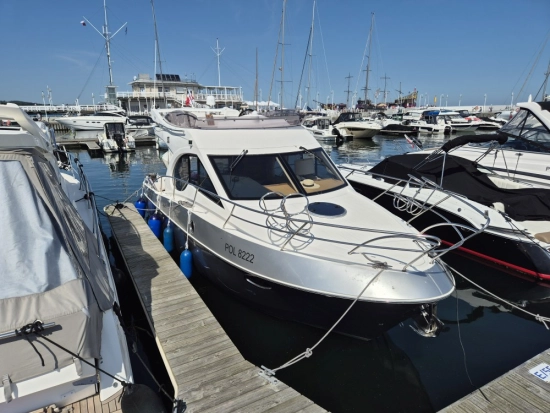Galeon 290 Fly usado à venda