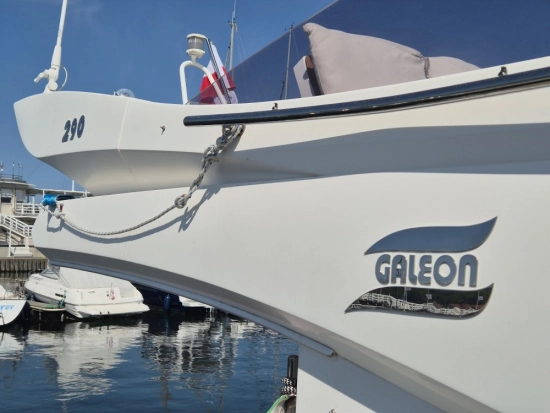 Galeon 290 Fly usado à venda