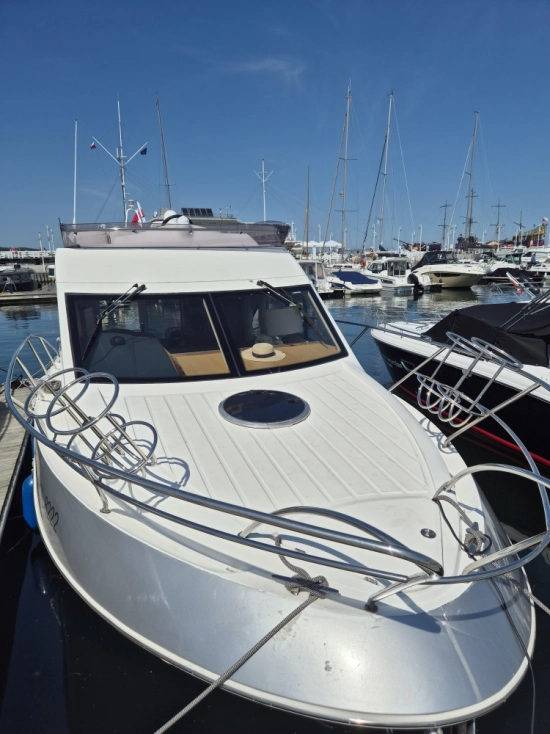 Galeon 290 Fly usado à venda