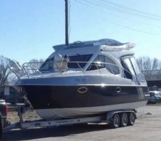 Galeon 290 Fly usado à venda