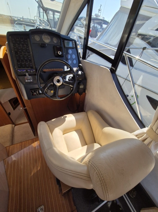 Galeon 290 Fly usado à venda
