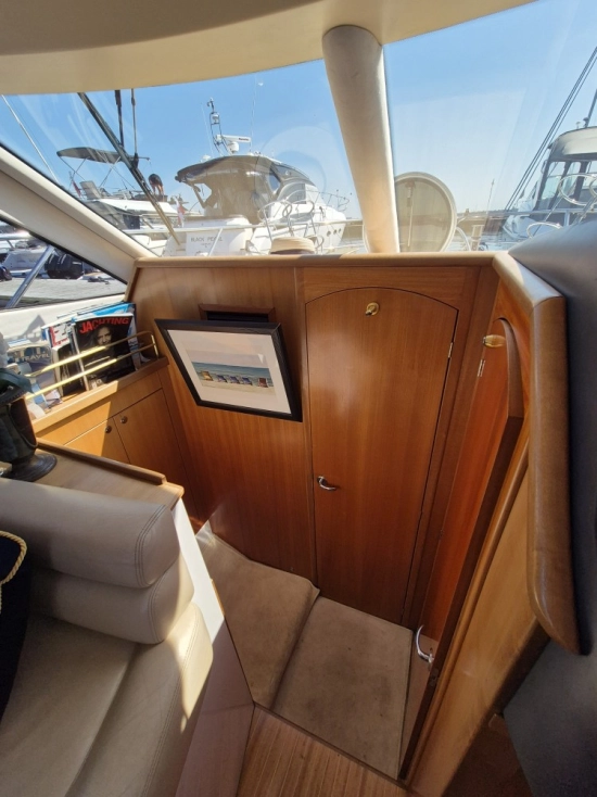 Galeon 290 Fly usado à venda