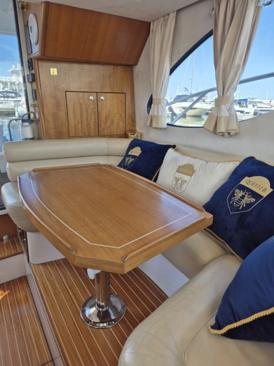 Galeon 290 Fly usado à venda