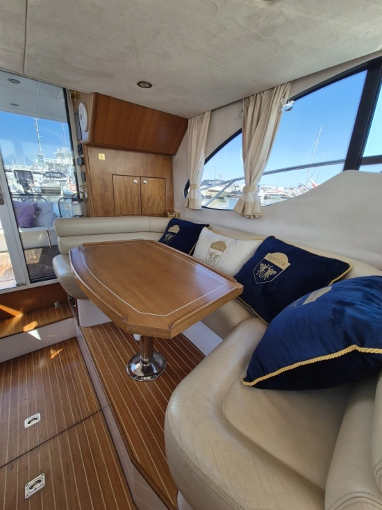 Galeon 290 Fly usado à venda