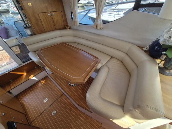Galeon 290 Fly usado à venda
