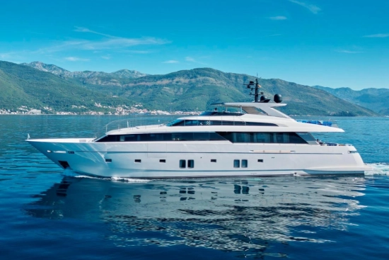 Sanlorenzo SL118 usata in vendita