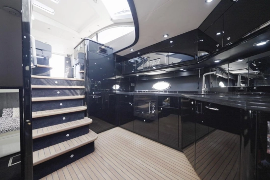 Sunseeker Predator 62 usata in vendita