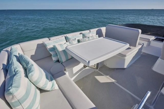 Beneteau Antares 12 Flybridge de segunda mano en venta