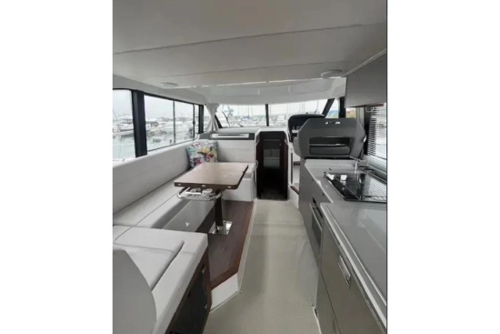 Beneteau Antares 12 Flybridge de segunda mano en venta