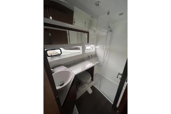 Beneteau Antares 12 Flybridge de segunda mano en venta