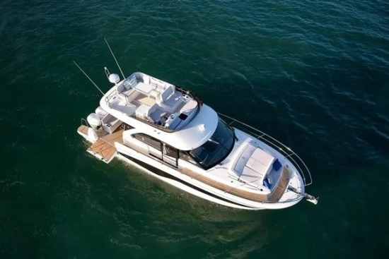 Beneteau Antares 12 Flybridge de segunda mano en venta
