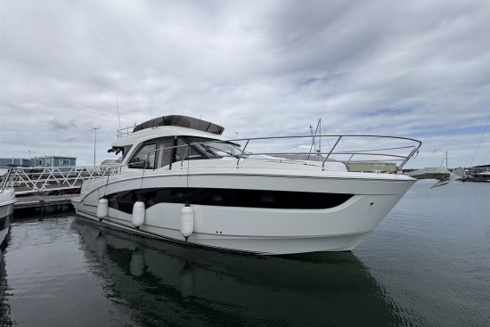 Beneteau Antares 12 Flybridge de segunda mano en venta