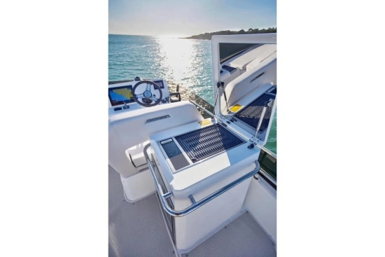 Beneteau Antares 12 Flybridge de segunda mano en venta