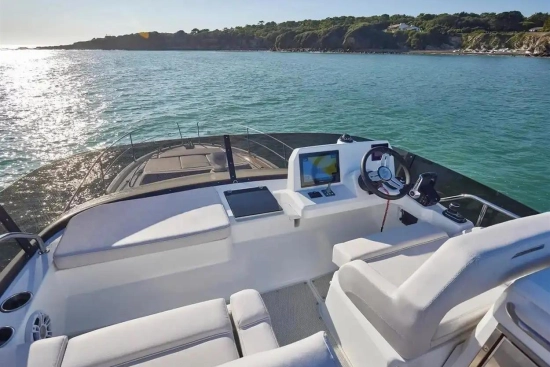 Beneteau Antares 12 Flybridge de segunda mano en venta