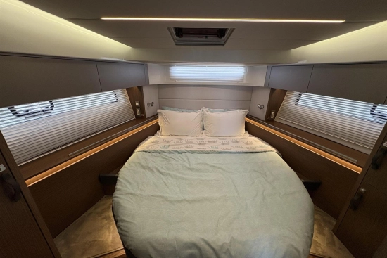 Beneteau Antares 12 Flybridge de segunda mano en venta
