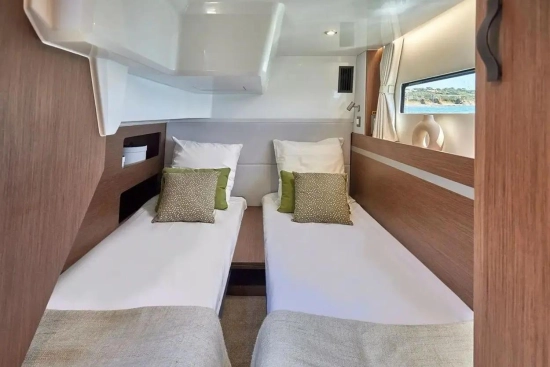 Beneteau Antares 12 Flybridge de segunda mano en venta