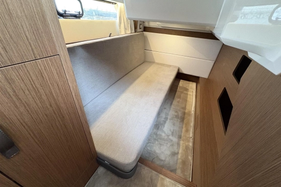 Beneteau Antares 12 Flybridge de segunda mano en venta