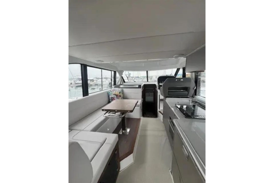 Beneteau Antares 12 Flybridge de segunda mano en venta