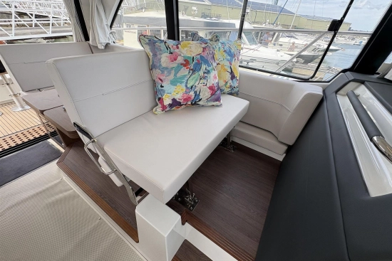 Beneteau Antares 12 Flybridge de segunda mano en venta