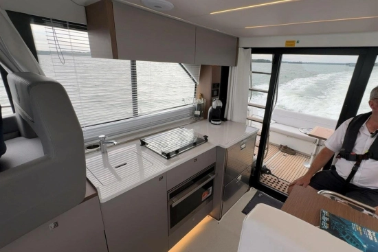 Beneteau Antares 12 Flybridge de segunda mano en venta