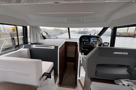 Beneteau Antares 12 Flybridge de segunda mano en venta