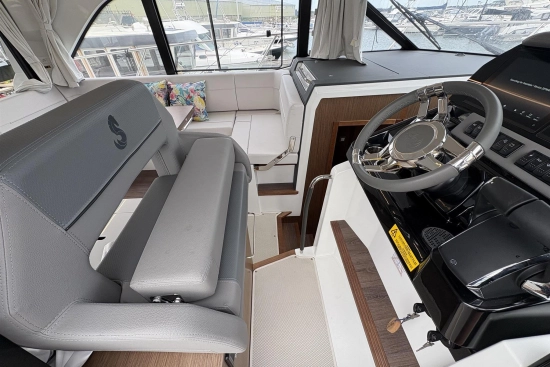 Beneteau Antares 12 Flybridge de segunda mano en venta
