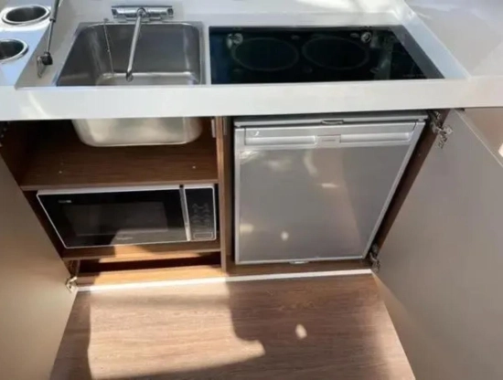 Beneteau Antares 11 Coupe usado à venda