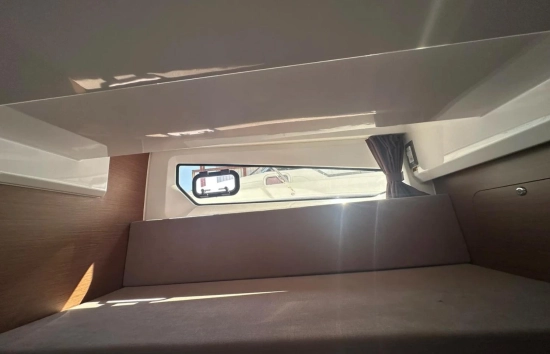 Beneteau Antares 11 Coupe usado à venda