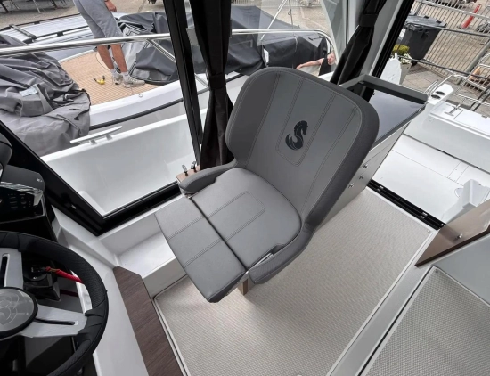 Beneteau Antares 9 usata in vendita