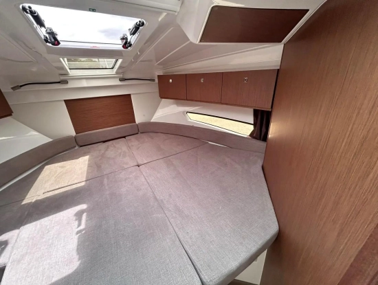 Beneteau Antares 9 usata in vendita
