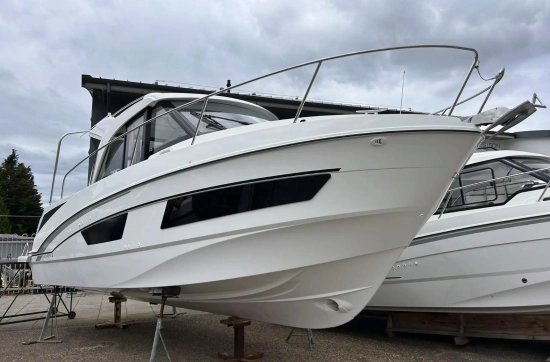 Beneteau Antares 9 usata in vendita
