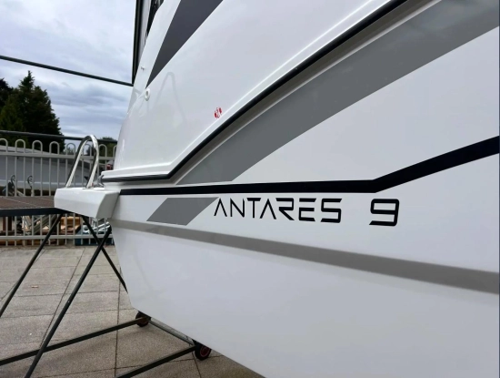 Beneteau Antares 9 usata in vendita