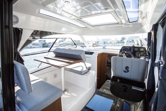 Beneteau Antares 9 usata in vendita