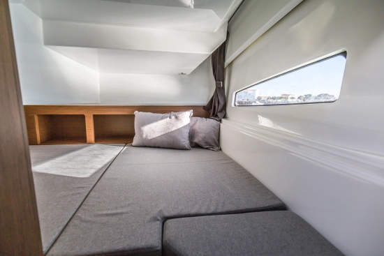 Beneteau Antares 9 usata in vendita